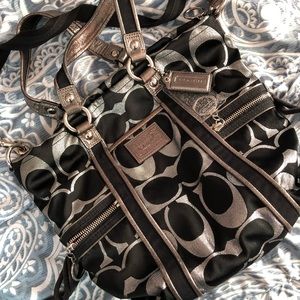 Coach Bag Black with Silver C’s 👛